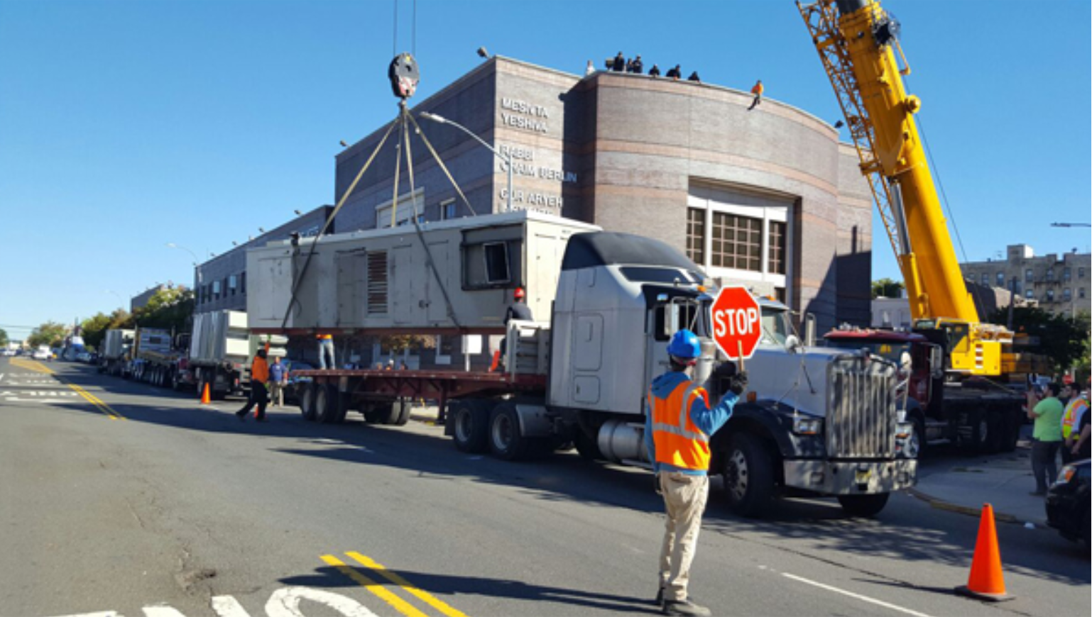 boom-services-brooklyn-relable-lifting